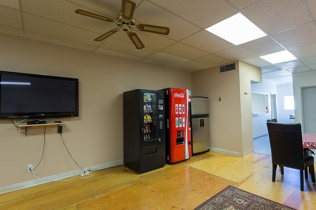 Vernon Hostel *