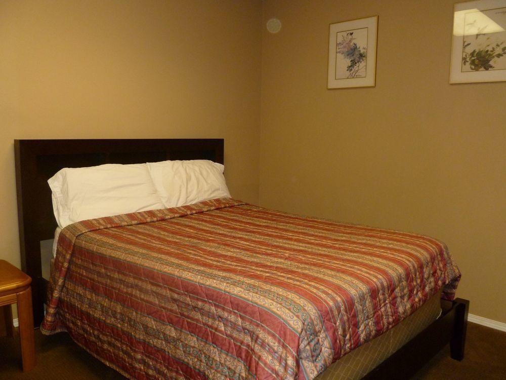 Vernon Hostel *