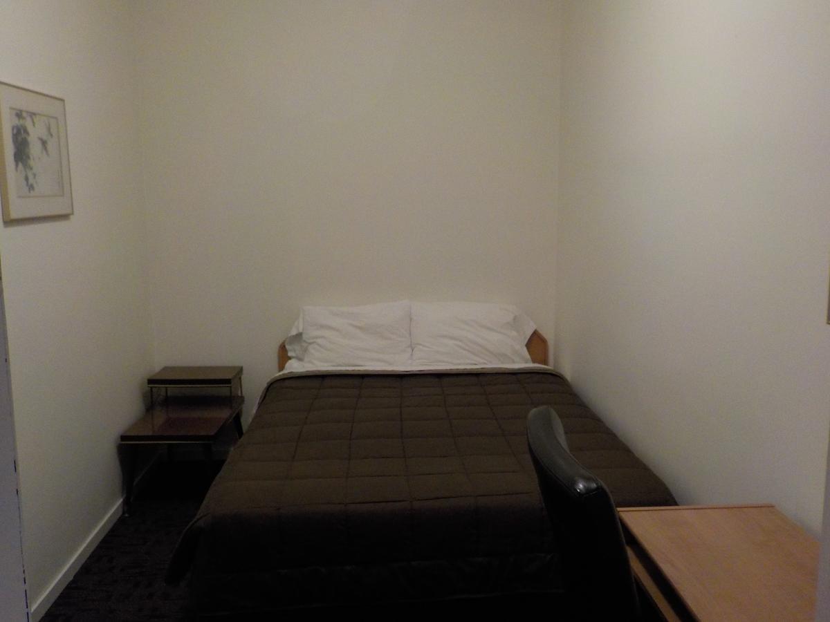 Vernon Hostel *