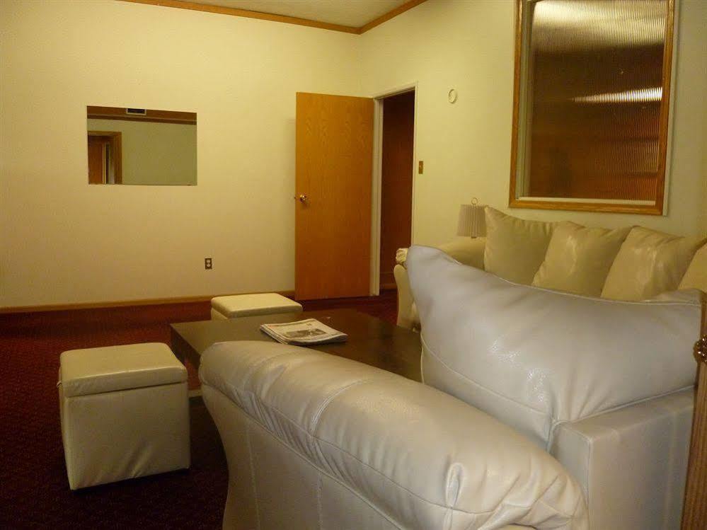 Vernon Hostel *