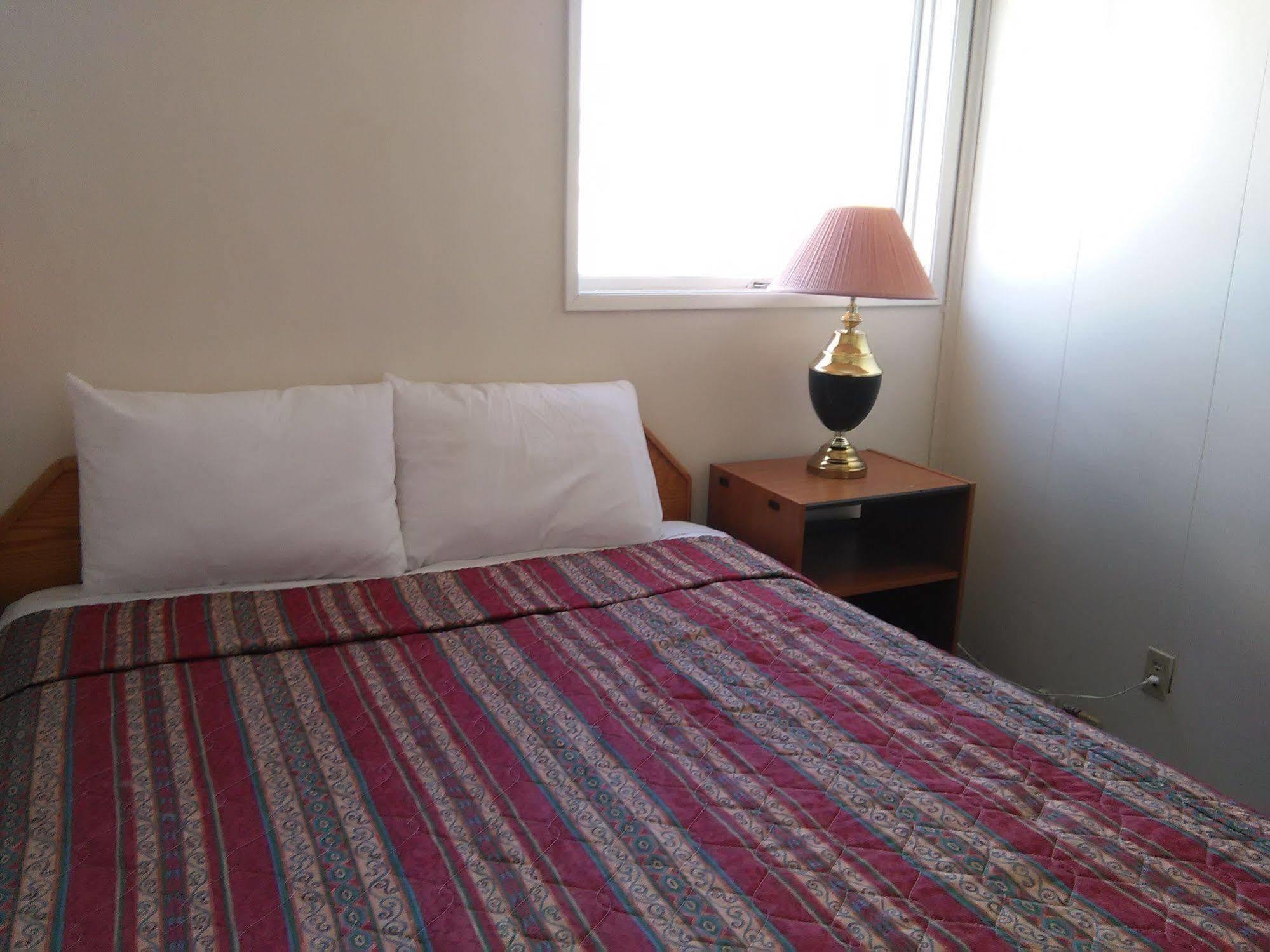 Vernon Hostel *