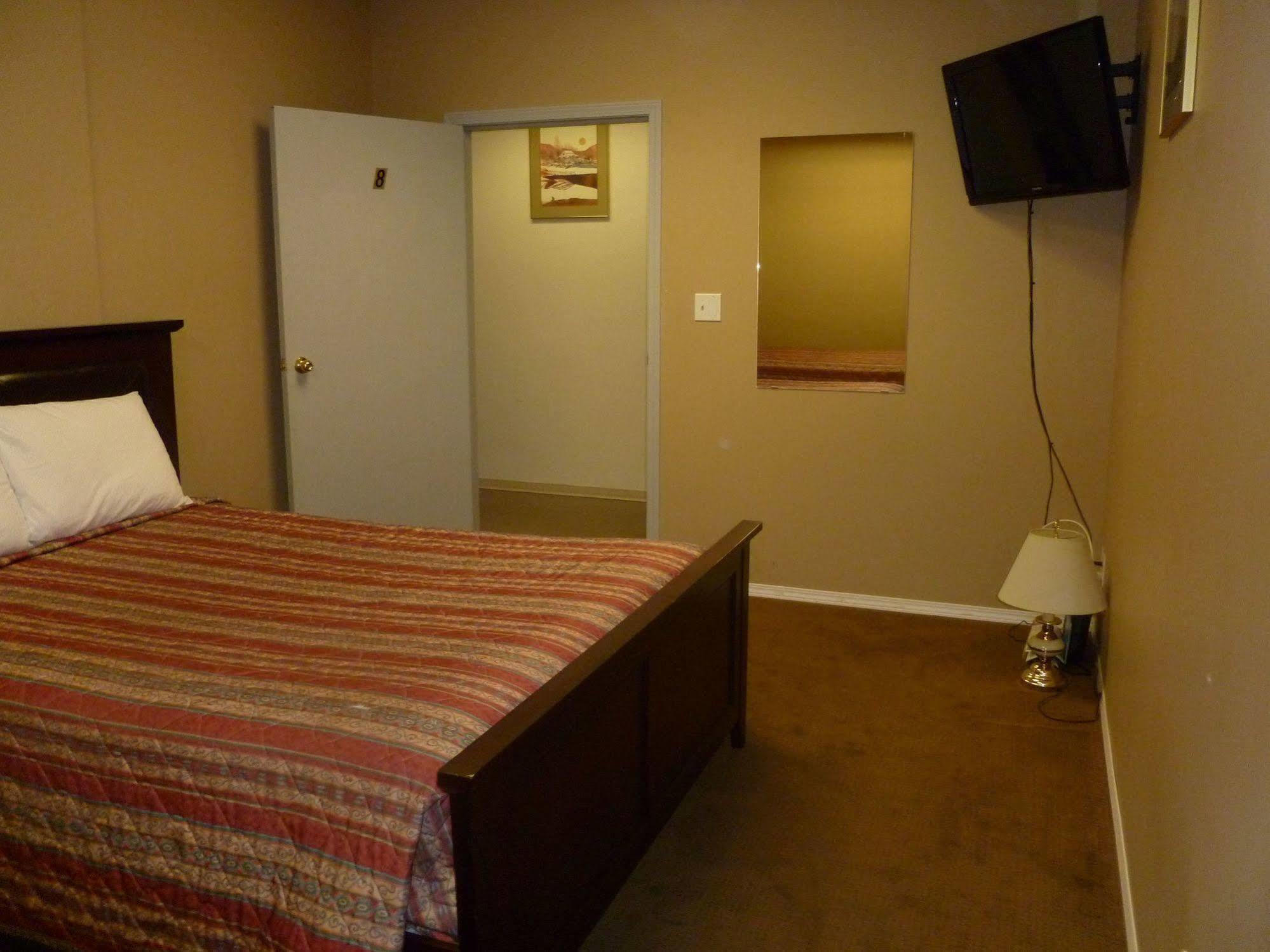 Vernon Hostel Hostel *